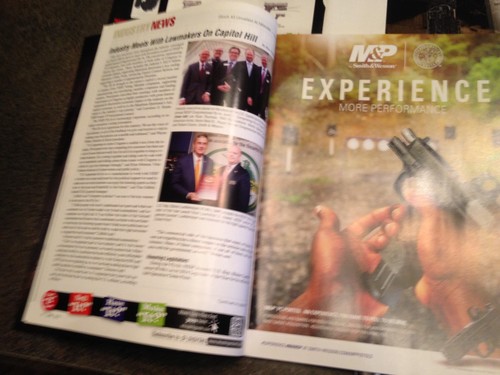 Lot 8 Issues Shooting Industry Business Magazine 2015-2016 - Picture 7 of 10