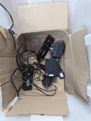 Motorola, Kenwood, Maxon and Simoco VHF 2-way radio equipment. - Picture 5 of 6