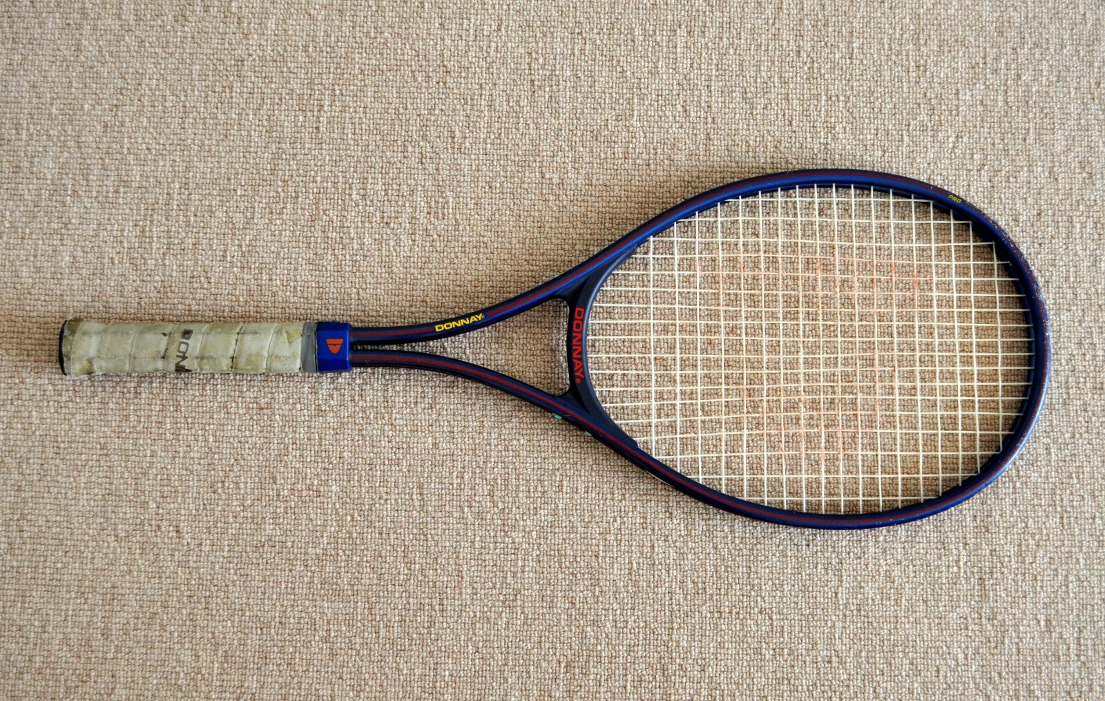 Vintage DONNAY PRO Mid Size Graphite Tennis Racquet Racket w Cover 4.