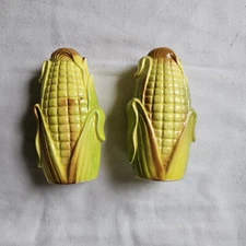 vintage corn salt and pepper shakers *missing One Stopper*