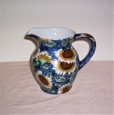 Beautiful Vtg 1996 New Holland Large Sunflower Pitcher w/ Handle excellent cond
