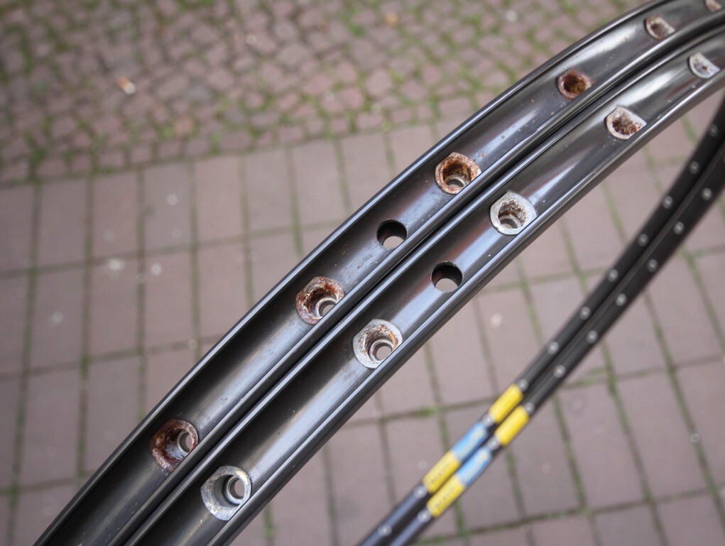 MAVIC Open 4 CD Rim / Clincher / 28