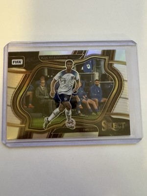 2022-23 Panini Select FIFA - Field Level Jude Bellingham #212 Silver Prizm