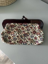 Victorian Floral Tapestry Coin Purse Kiss-Lock Closure Beige Multicolor Fabric