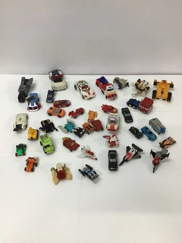 Transformers (Lot of 30+) Vintage 1980s/90s Transformer & Transforming Car Toys
