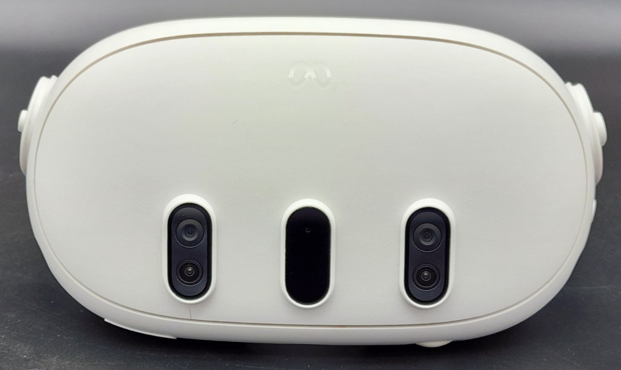 Meta Quest 3 128GB S3A VR Headset Only Read*