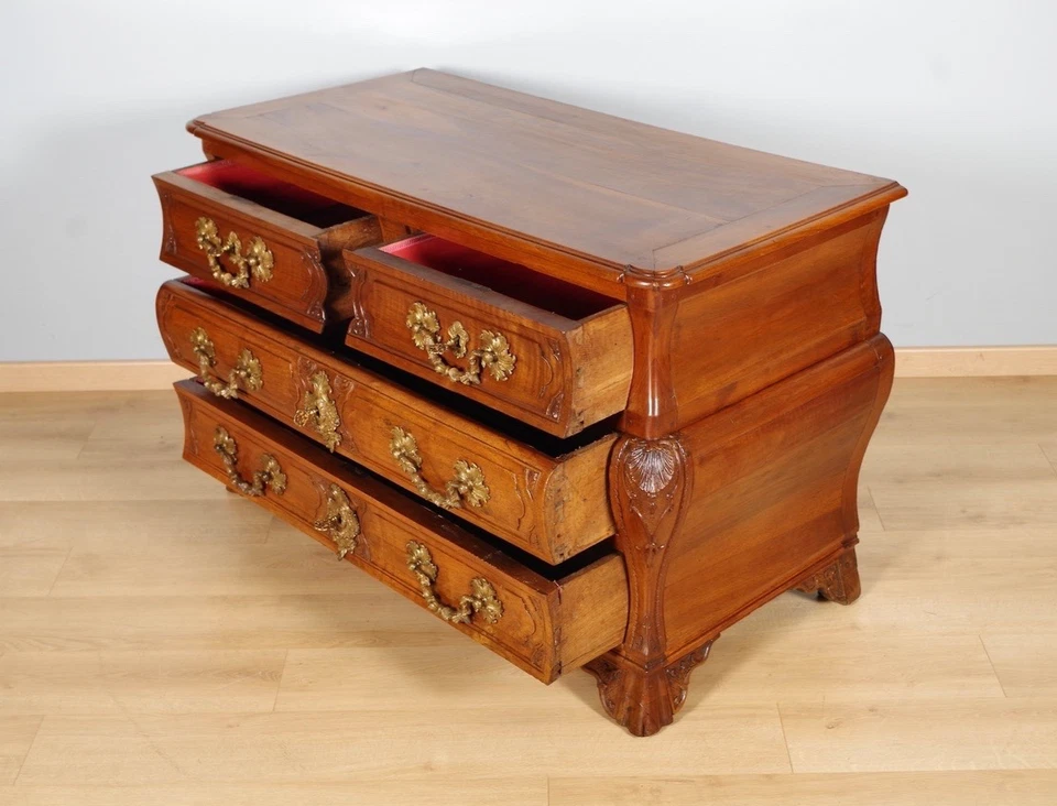 Commode tombeau époque Régence - Photo 4/4