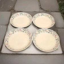 Farberware Berrywine #4324 Set Of 4 Serving Bowl New