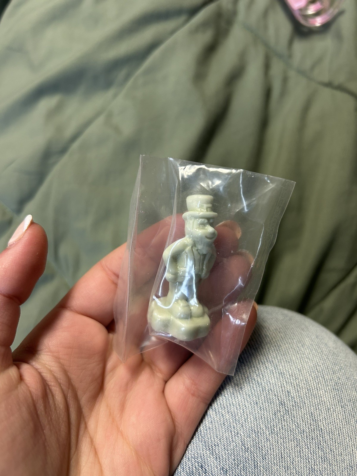 New Wade Whimsies Calendar Series Red Rose Tea Figurine March Leprechaun-Sealed