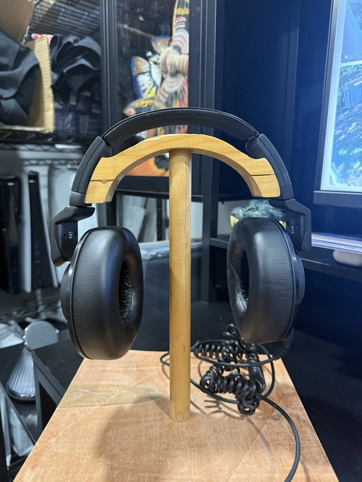 AKG K553 MKII Over-Ear Closed-Back Studio Headphones Tested - Image 4 of 4