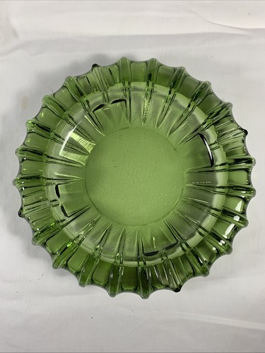 Vintage Fostoria Emerald Green Glass Ashtray Sunburst / Ribbed Design 7.25”