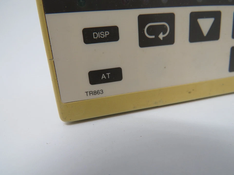 Trerice TR863 Digital Timer/Counter 4 Digit 24VDC 50/60Hz COSMETIC DAMAGE USED - Image 4 of 4