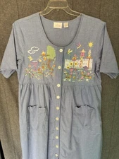 Go Softly Patio Dress Women L Denim Chambray 100% Cotton Embroidered Floral