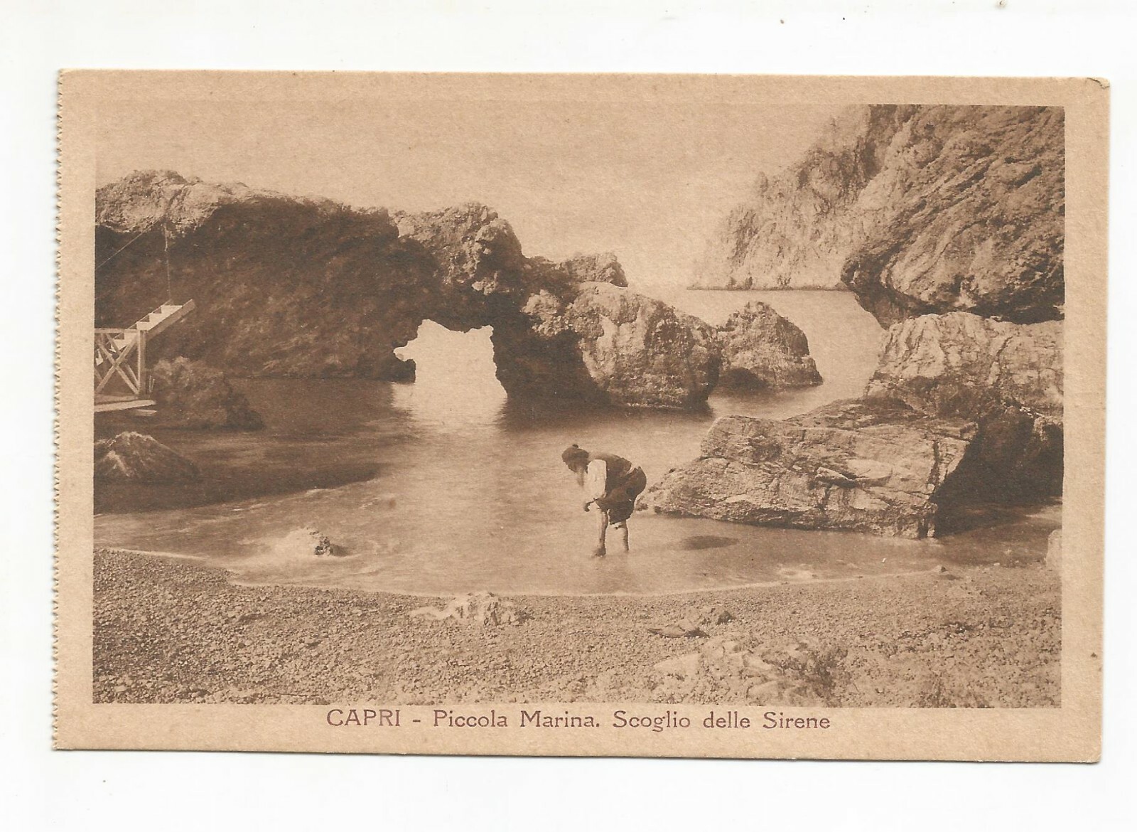 Foto 1 di 2