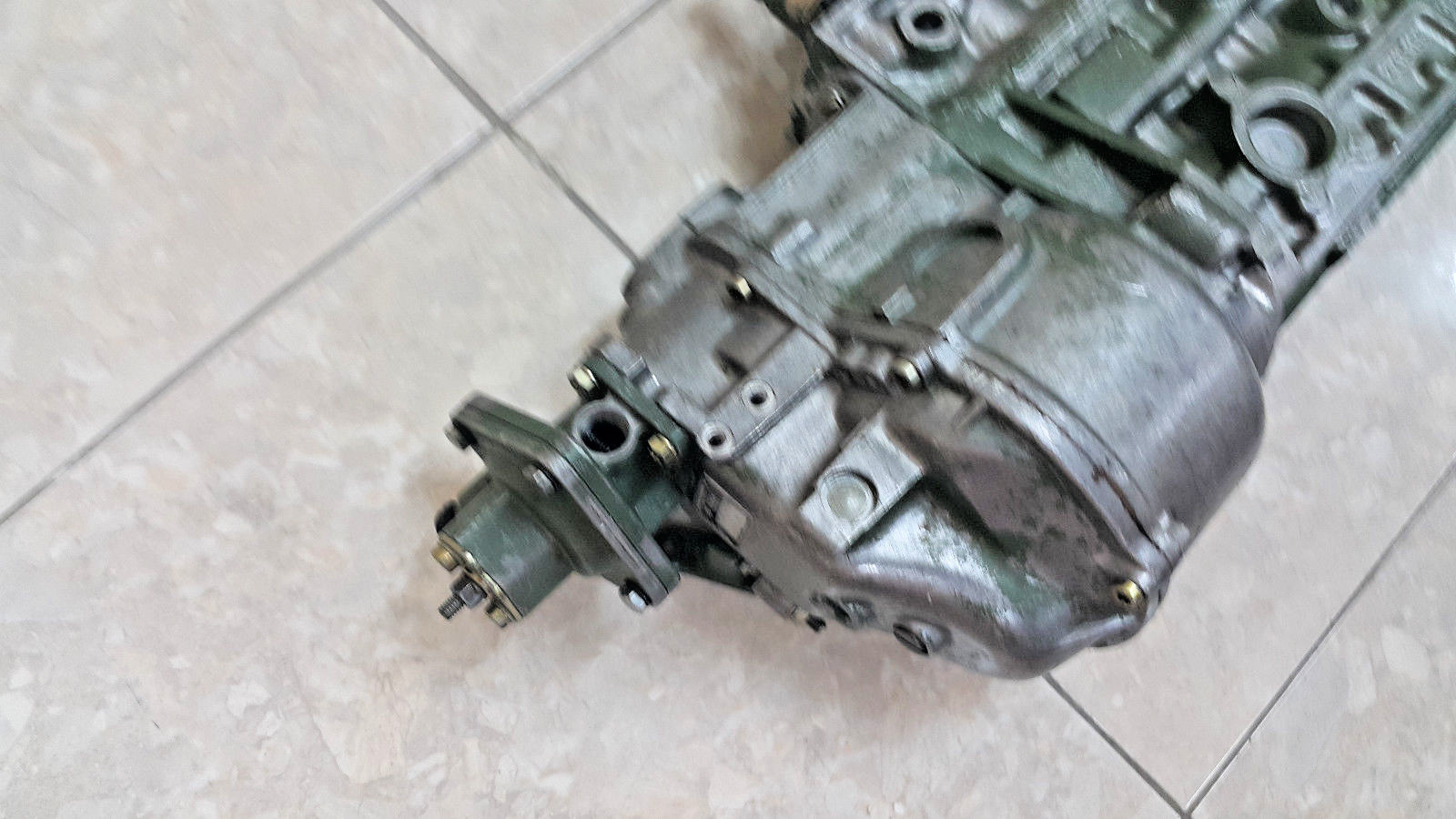 Bosch Fuel Injection Pump 0401848760 for Mercedes OM422 14.6L 1980 
