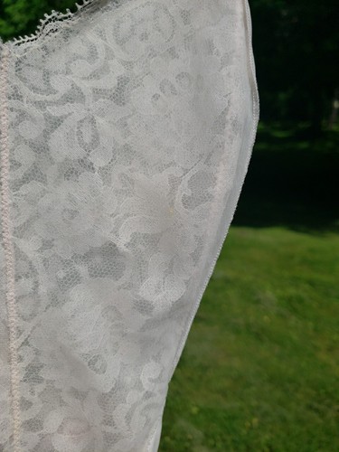 Vintage Vanity Fair Full Slip Nightgown Nylon Tricot 32 S Cream W/ Gorgeous Lace - Picture 7 of 13