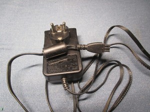 HP Drucker Netzteil 15v/32V (HP 0950-4203),