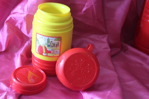 Rupert Bear lunch box. - Picture 5 of 7