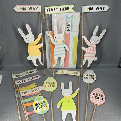Easter Egg Hunt -Party Yard Signs with Stakes Pastel Spring Festive Customizable