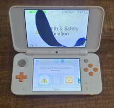 Nintendo 2DS XL Console  For Parts Or Repair. Works But Top Screen Is Cracked
