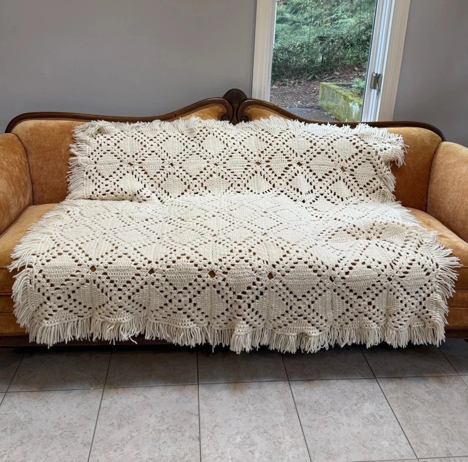 Manta cuadrada de ganchillo Granny Cottagecore de colección marfil crema 55”x46 hecha a mano afgana Foto 2 de 4
