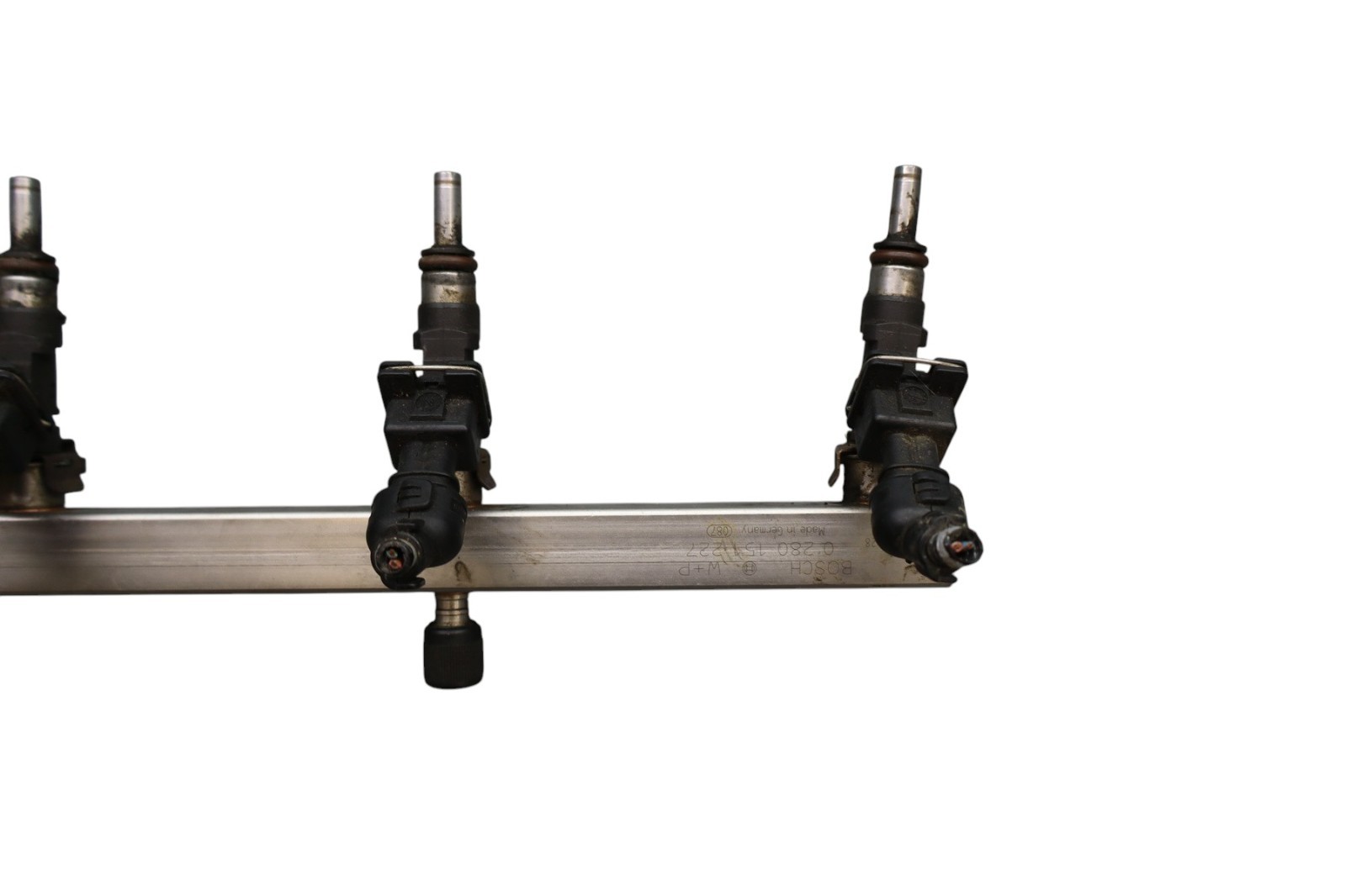 03-19 Maserati Quattroporte M139 Right Side Fuel Injector Rail With Injector Oem