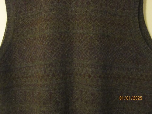 MARKS & SPENCER St. Michael Lambs Wool XL Vest 44-46" Olive Green and Brown - Picture 2 of 5