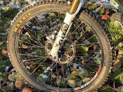 Yeti 575 Mountain Bike  Christmas present Youth/Adult Unisex - Picture 3 of 14