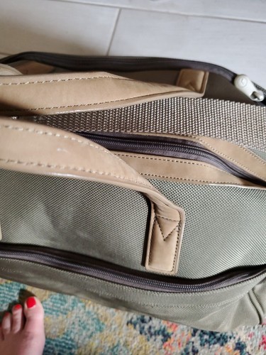 Briggs Riley Travel 1151-7 Luggage Olive Carry On Soft Duffel Bag/Pouch/ Strap - Picture 10 of 15