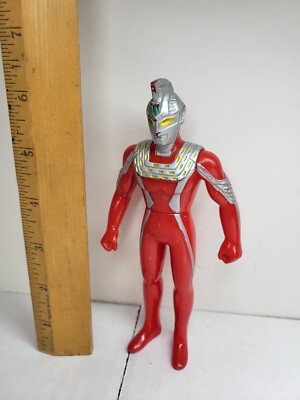 BANDAI ULTRASEVEN フィギュア Amazon.com: TAMASHII NATIONS - Ultra Seven - Ultra Seven