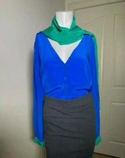 100% Silk Dora Landa Blue Blouse w/ Green Scarf Accent V Neck Long Sleeve Size M