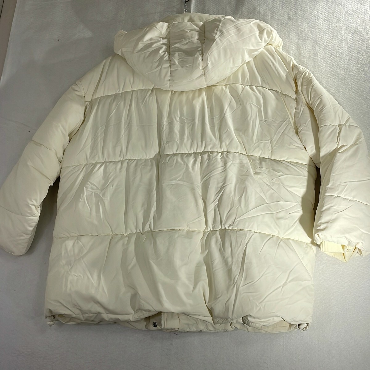 Monki Bora Womens Off White Long Sleeve Recycled Padded Short