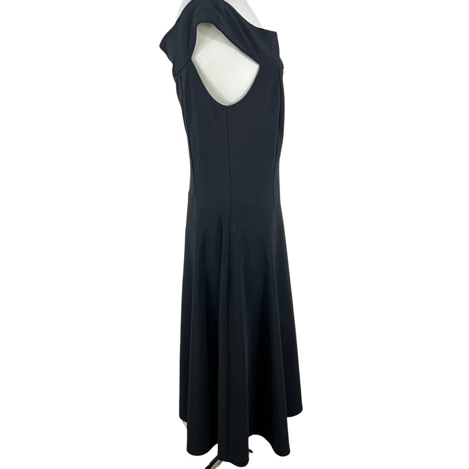 Vestido midi vintage años 90 negro cuello barco calce y acampanado talla M/L Foto 4 de 4