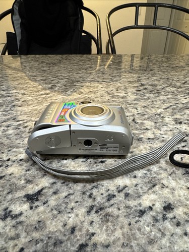 Samsung Digimax 200 2.1 Mega Pixels Digital Silver Camera Tested & Works Well - Picture 7 of 7