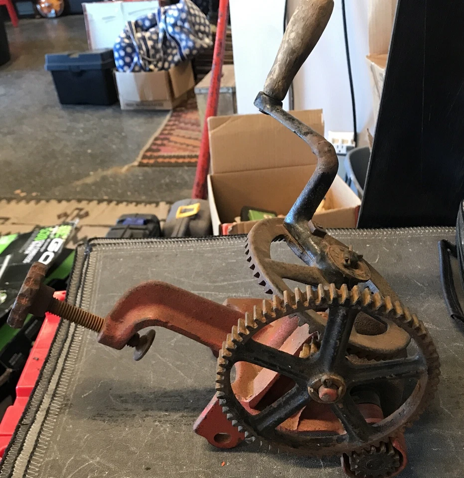 Antigua rueda de piedra de afilar cuchillo de manivela Foto 3 de 4