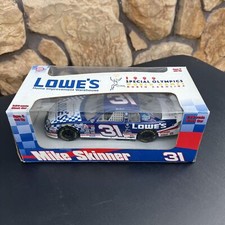 1:24 ACTION PERFORMANCE 1998 31 LOWES SPECIAL OLYMPICS MONTE CARLO MIKE SKINNER