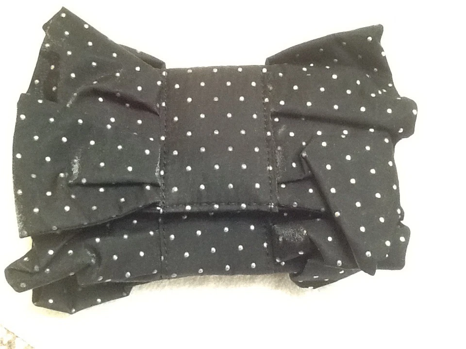 Bolso de mano Spiegel Bow Silver Dot cierre a presión pequeño negro sin asas Foto 4 de 4