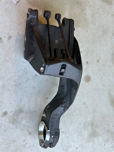 OEM Ducati Diavel Swingarm Single Sided Rear Swing Arm Dark Carbon Strada - Picture 3 of 9