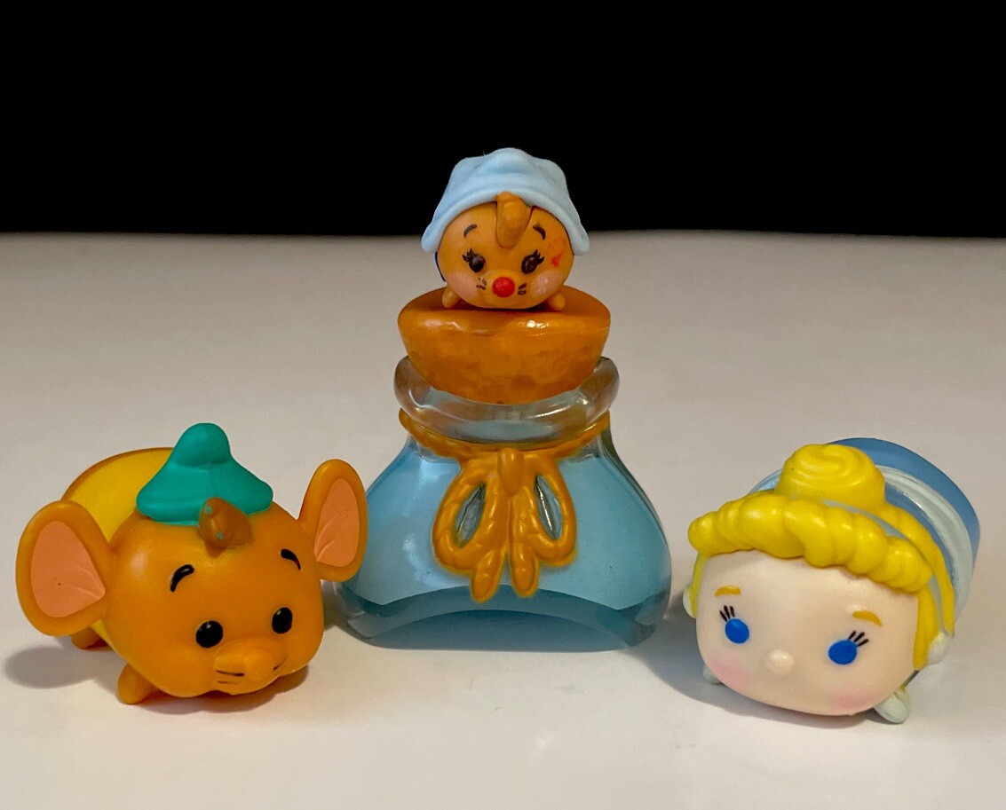 Disney Tsum Tsum Cinderella Vinyl Figures & Accessory Set Of 4