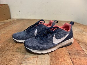 nike air max navy blue and pink