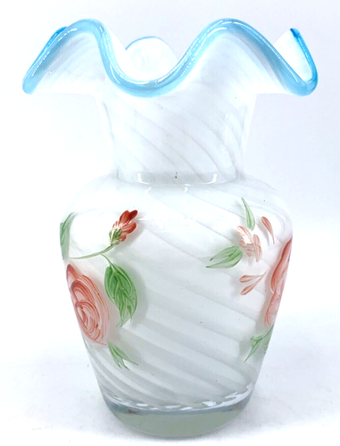 Fenton Vase White Optic Swirl Blue Crest Ruffle Hand Painted Roses 6" Tall - Afbeelding 6 van 8