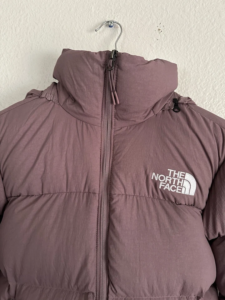 Chaqueta parka acolchada The North Face Glacier Basin 600-Down para mujer talla pequeña” Foto 2 de 4