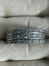 Natural diamond ring preowned 14k