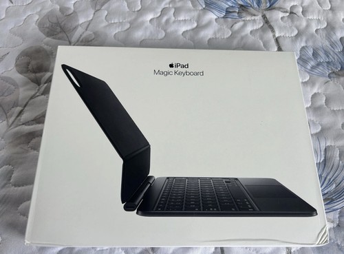 Apple Keyboard (Model A2975) Fits M4 11” iPad Pro - Picture 4 of 6