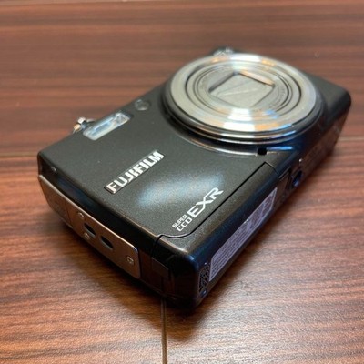 Fujifilm FinePix F Series F200EXR 12.0MP Digital Camera - Black