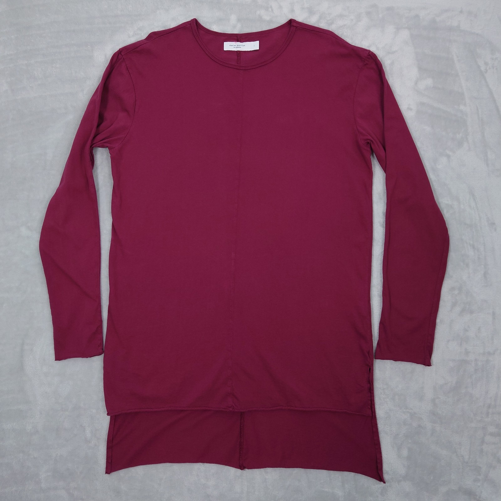 Daniel Patrick Los Angeles Elongated Split Hem T-… - image 1