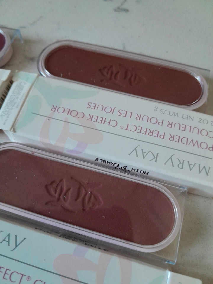 MARY KAY 4 Pc Perfect Powder Cheek Color Teaberry Mulberry Apple Walnut Cashmere - Image 2 of 4