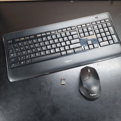 Logitech K800 Illuminated Wireless Keyboard M720 Mouse And Unifying Dongle