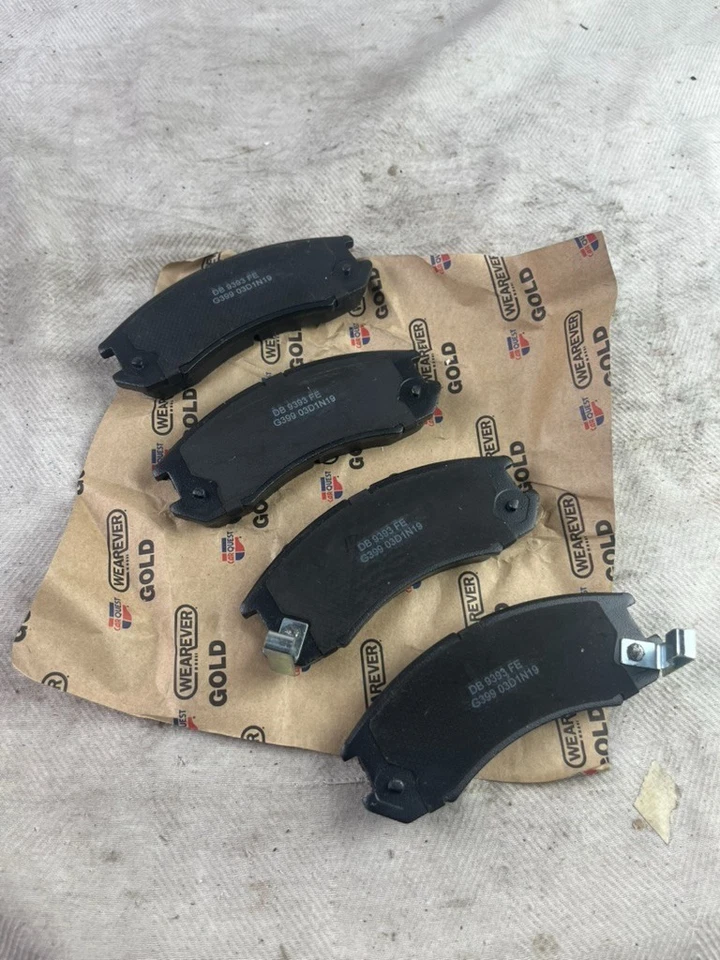 Juego de pastillas de freno de disco delanteras Carquest/Wearever GMKD399 se adapta a; Mazda 626 1988-1992 Foto 4 de 4