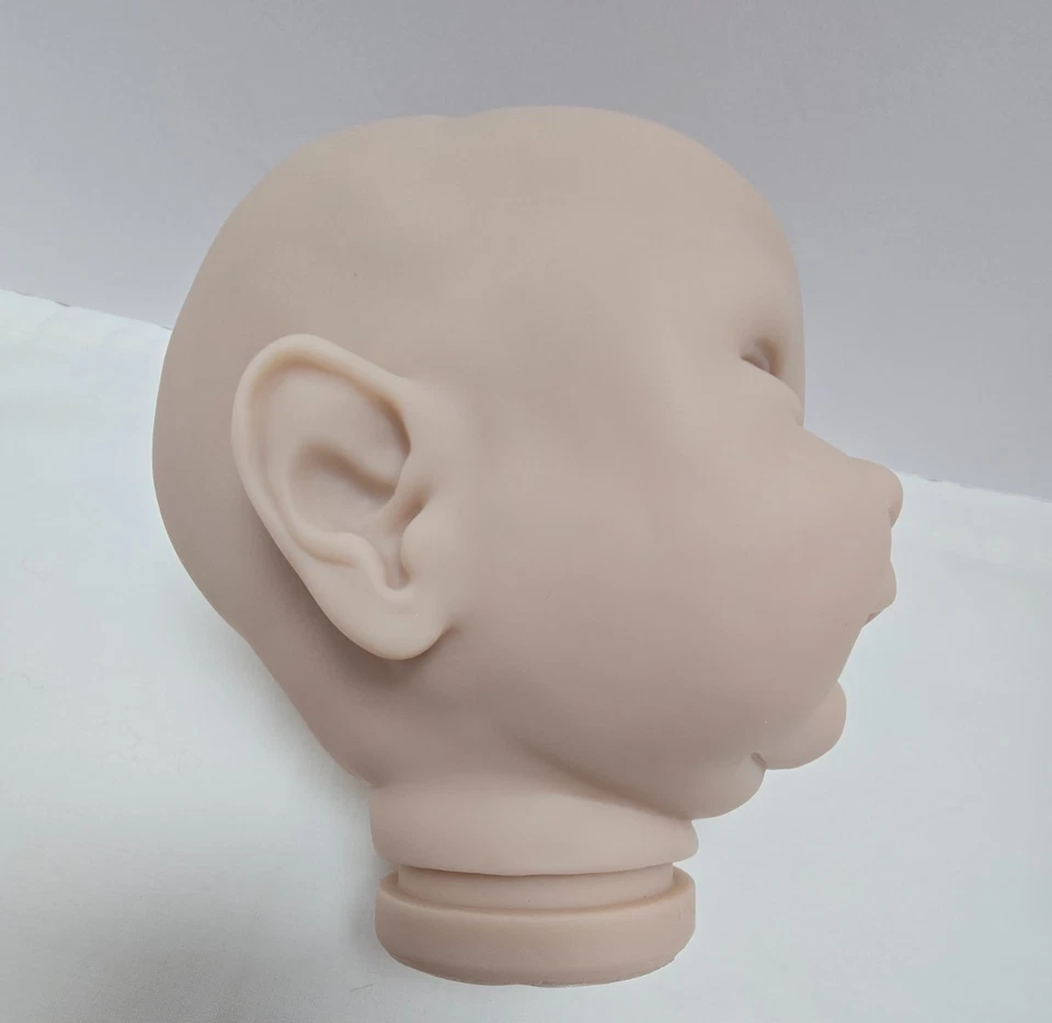 Cassie Brace Reborn Doll Kit Sold Out Ava /1800 - Image 4 of 4